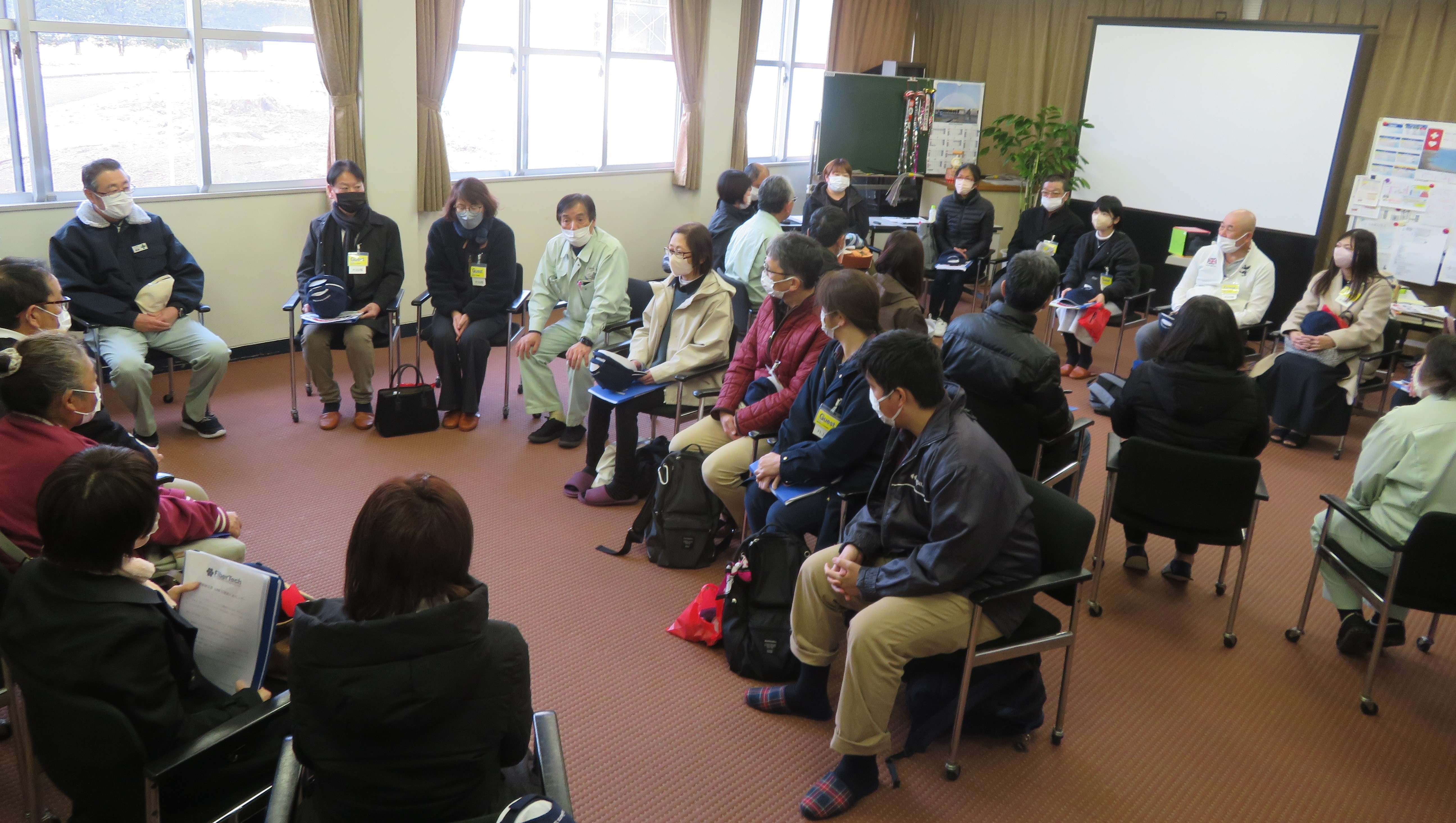 座談会にてご家族との様々な会話ができました​​