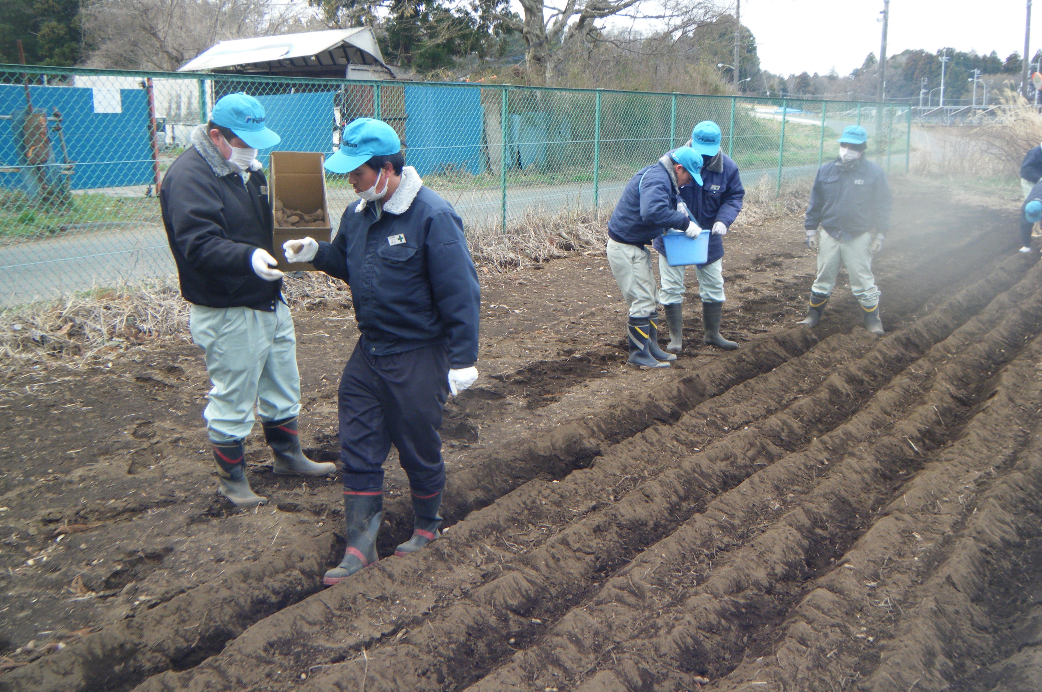 農園チーム始動</strong>